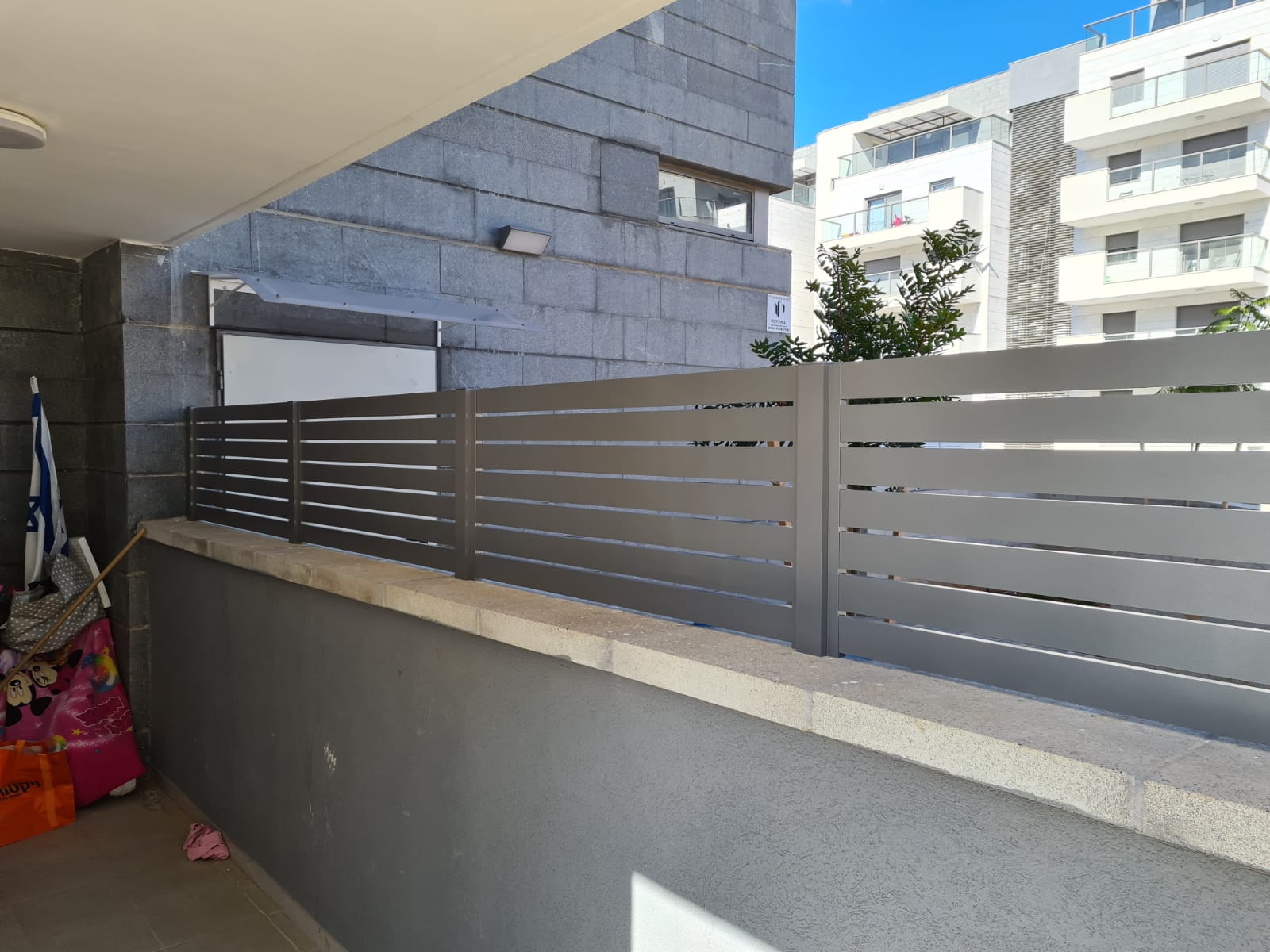 שערים וגדרות מאלומיניום