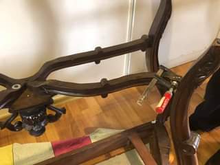 טיפול ותיקון שולחן עתיק