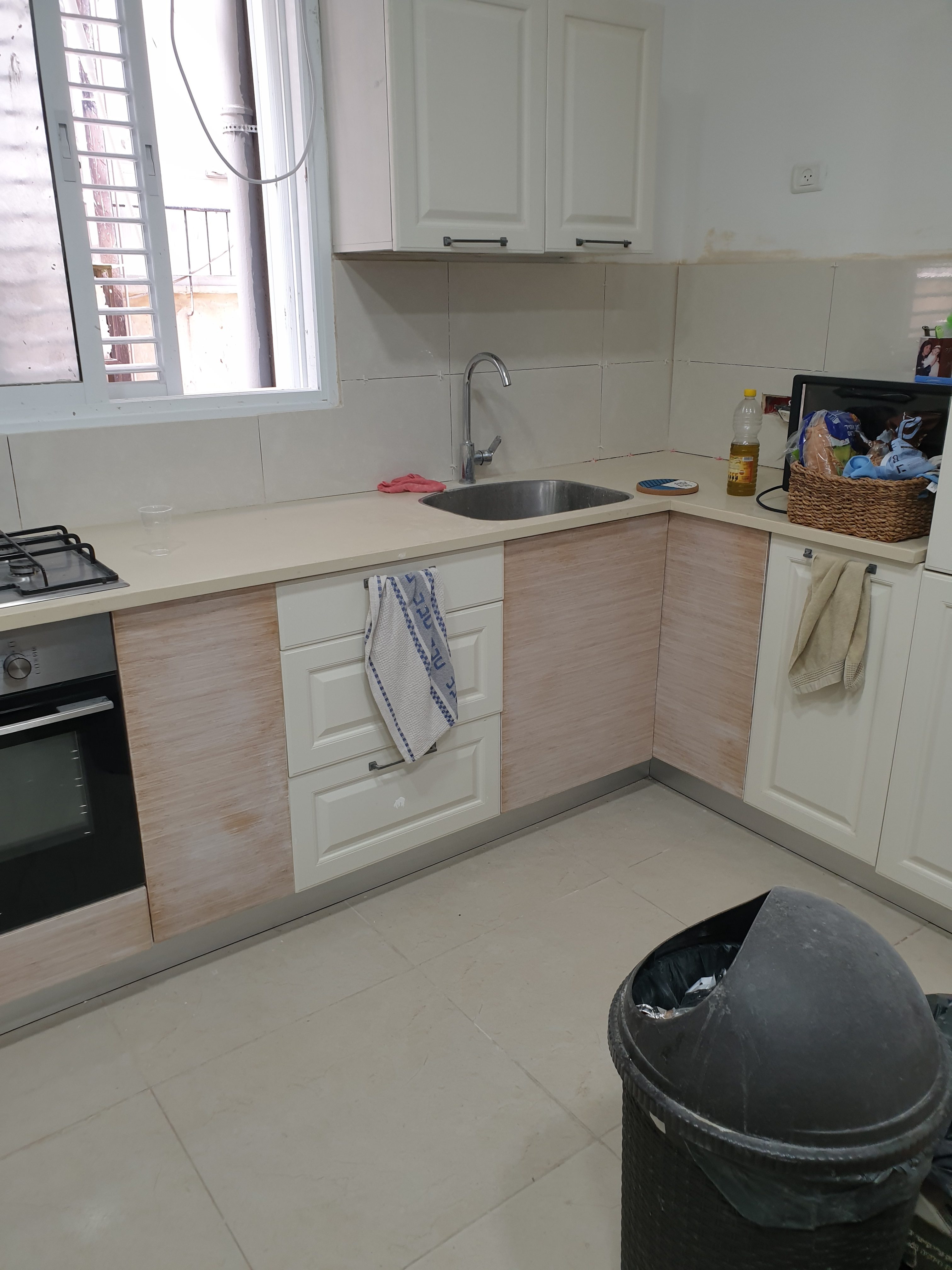 העברת מטבח ממקום למקום.