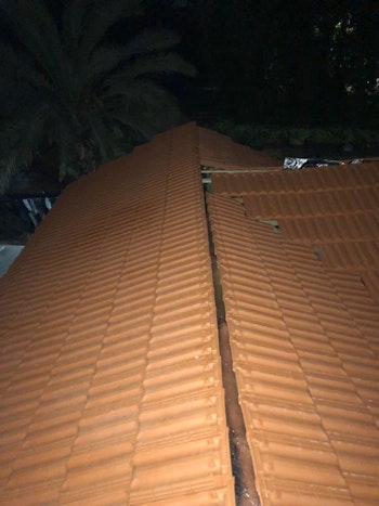 תיקון גג רעפים