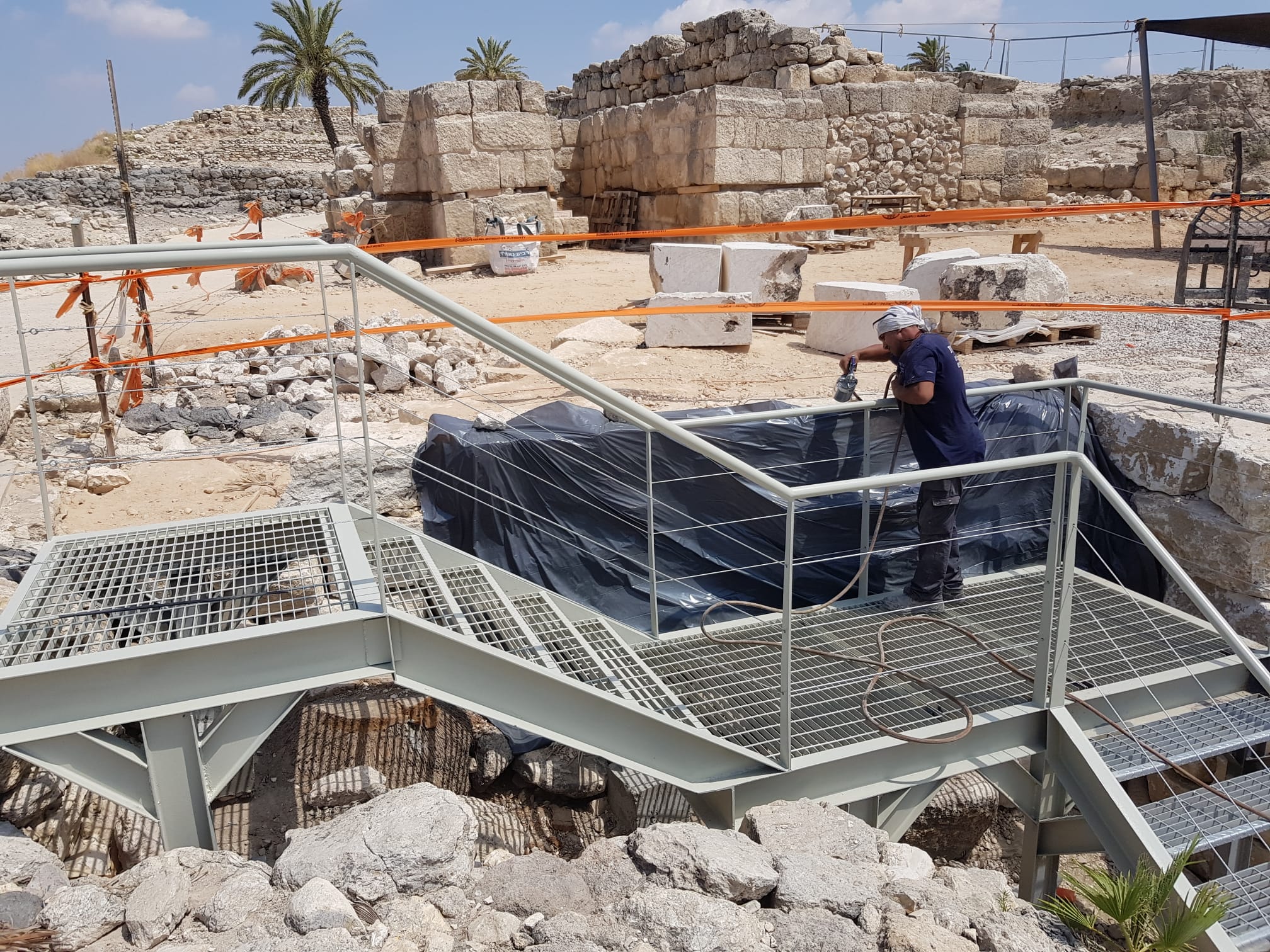 כל סוגי המעקות