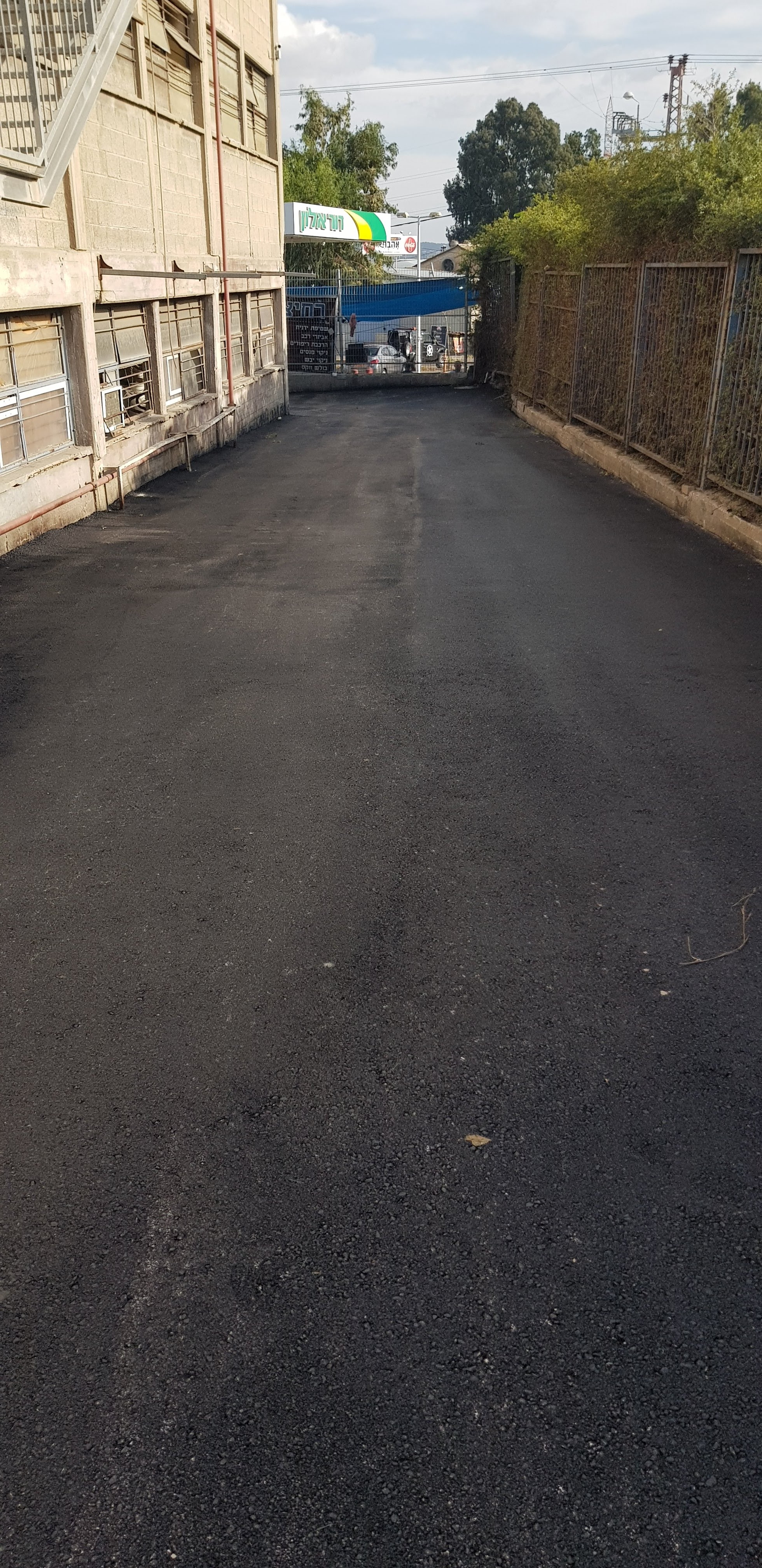 בניין משרדים בחיפה