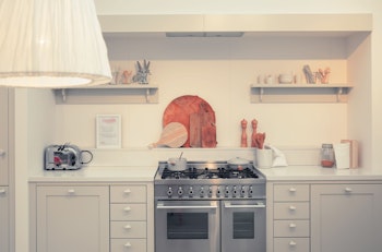 החלפת דלתות במטבח