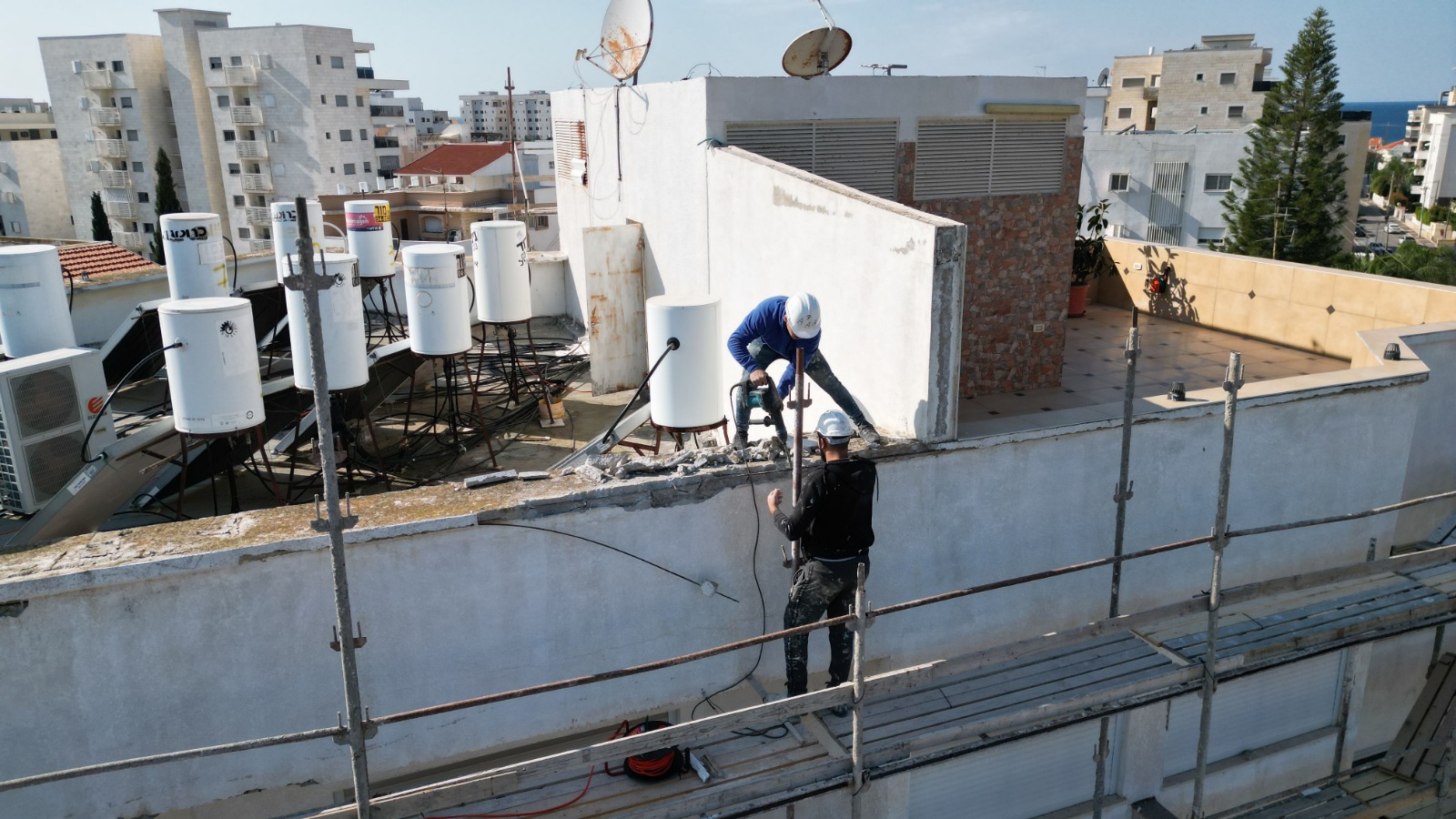 שיפוצי בניין ועבודות בגובה