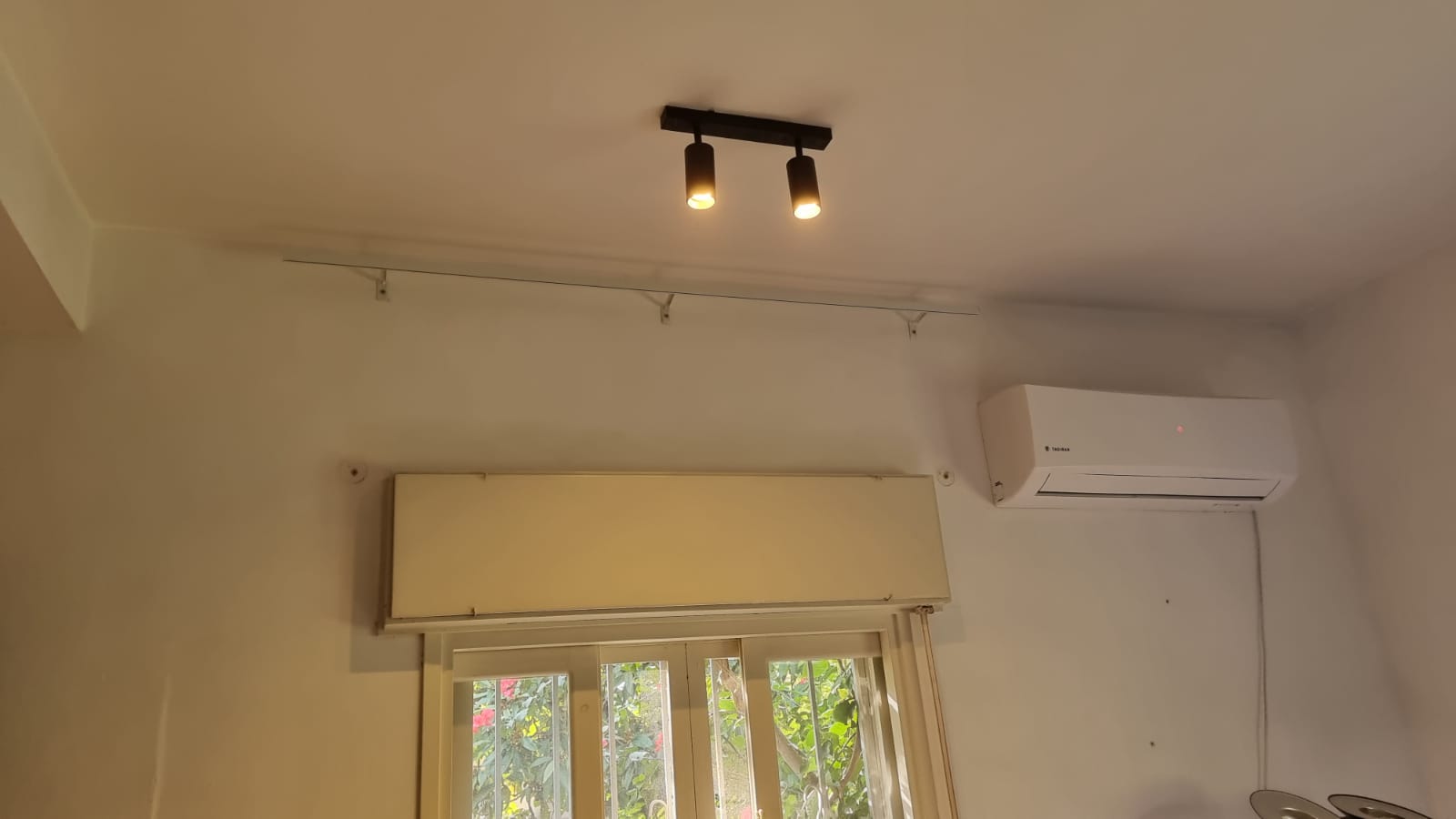 צילום מעבודה של יוסף אלמה