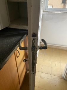 שימור דלת כניסה באחד העם