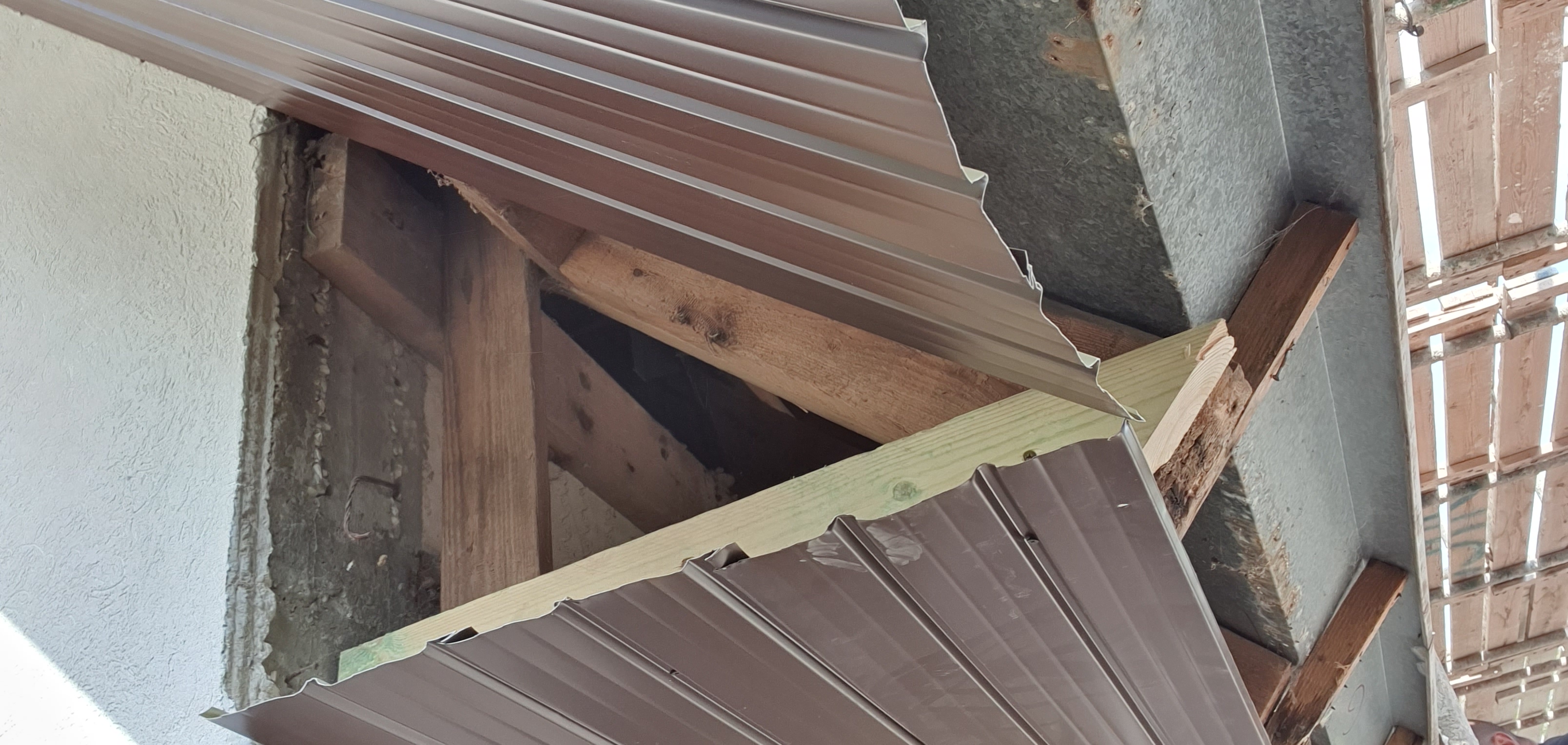 חדוש ארגז עץ ב צפוי אלמיניום