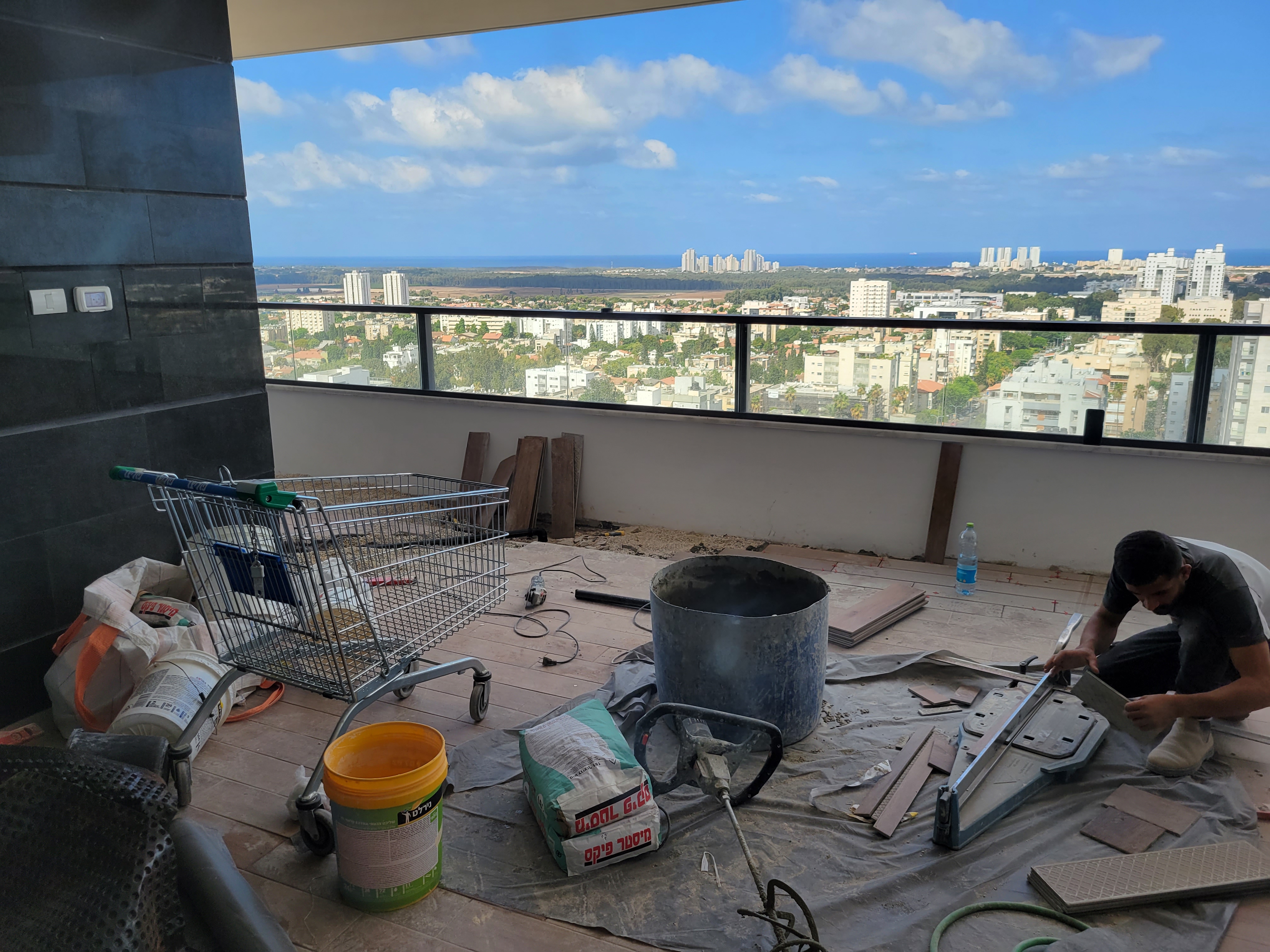 ריצוף מרפסת