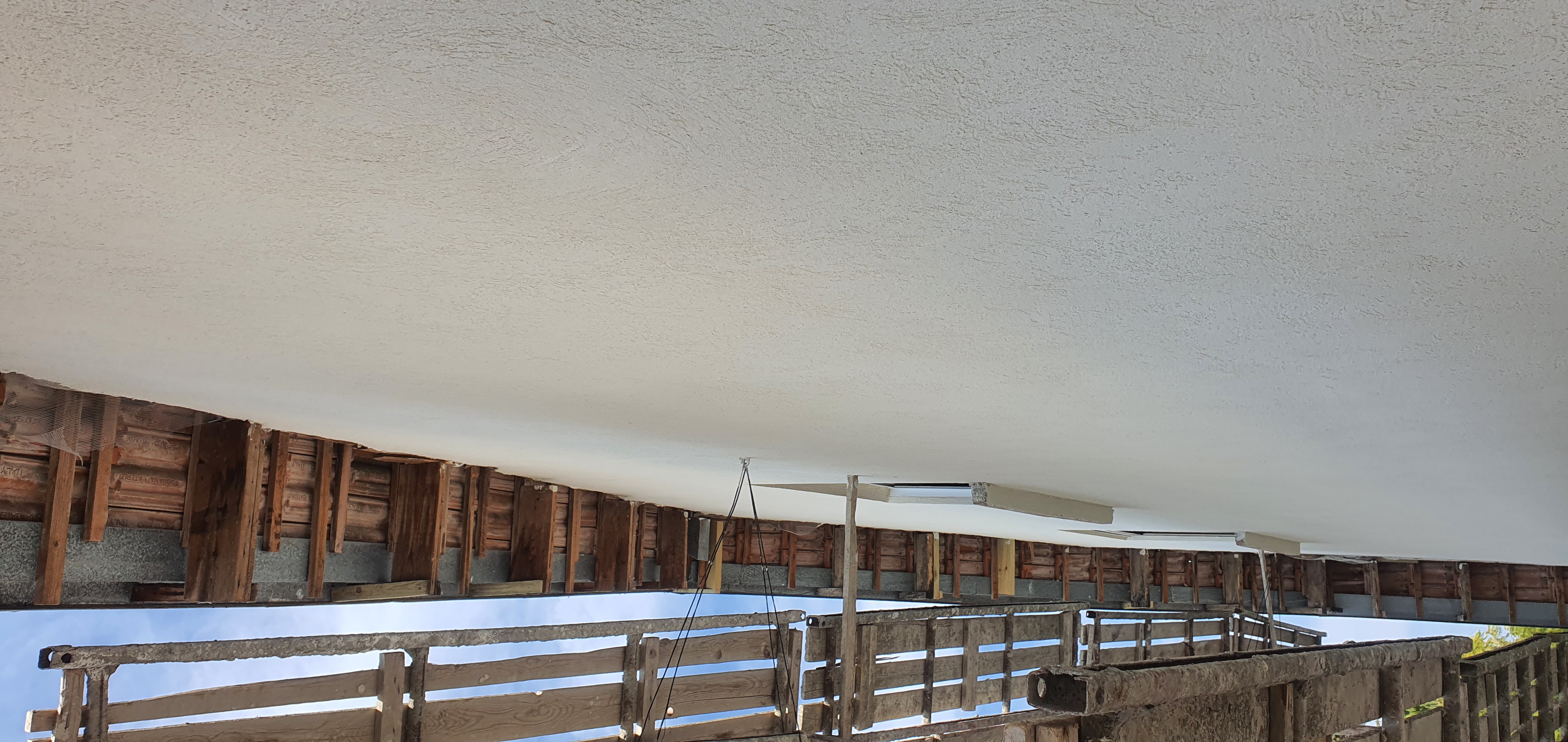 חדוש ארגז עץ ב צפוי אלמיניום