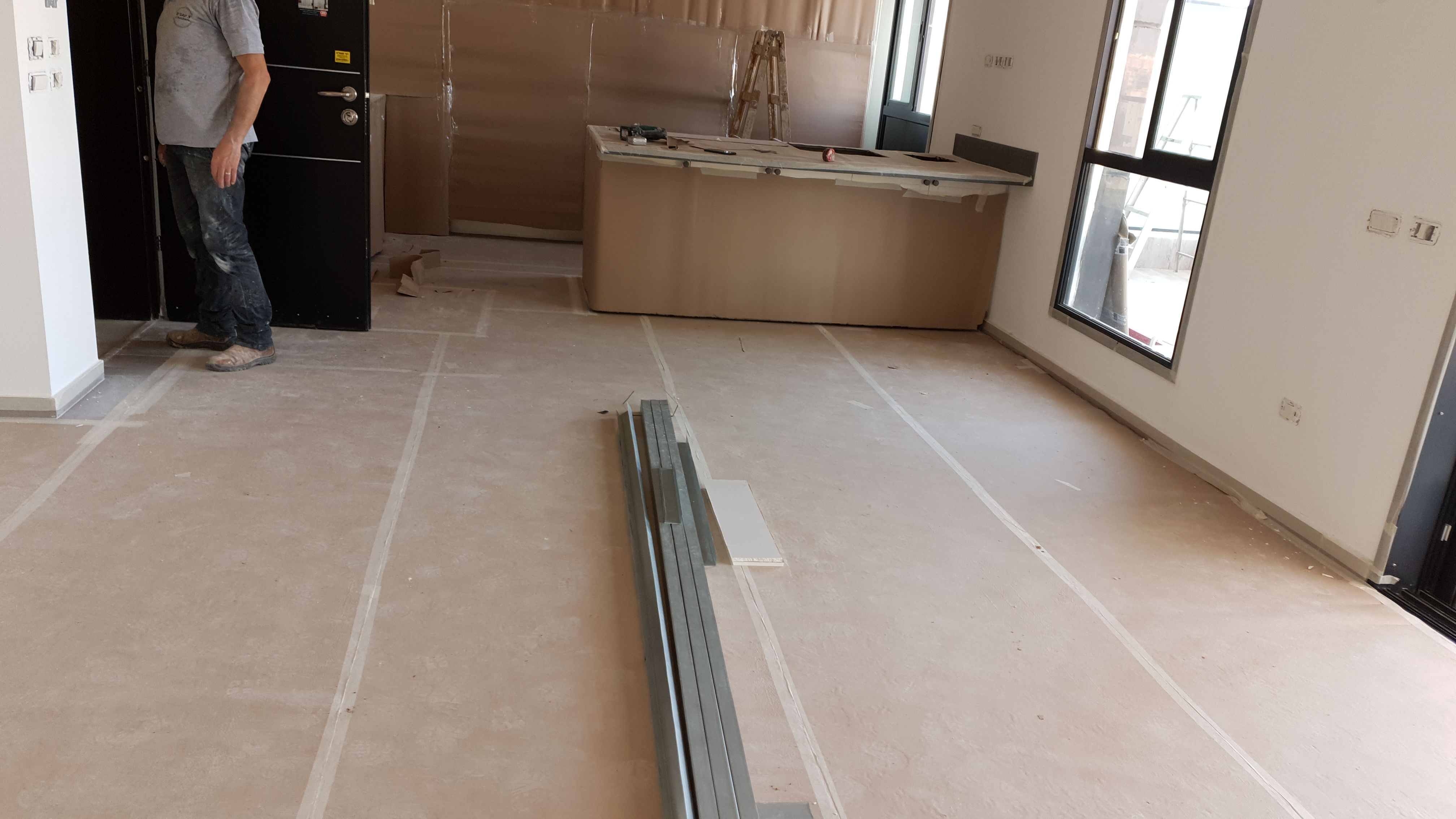 עבודות גבס וחשמל