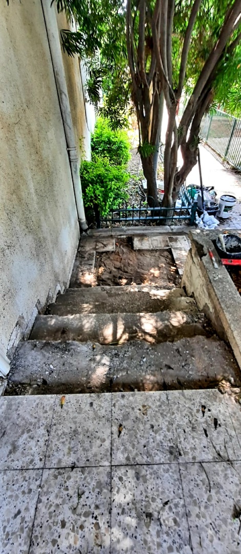 שיפוץ מדרגות בית כנסת בראשון לציון