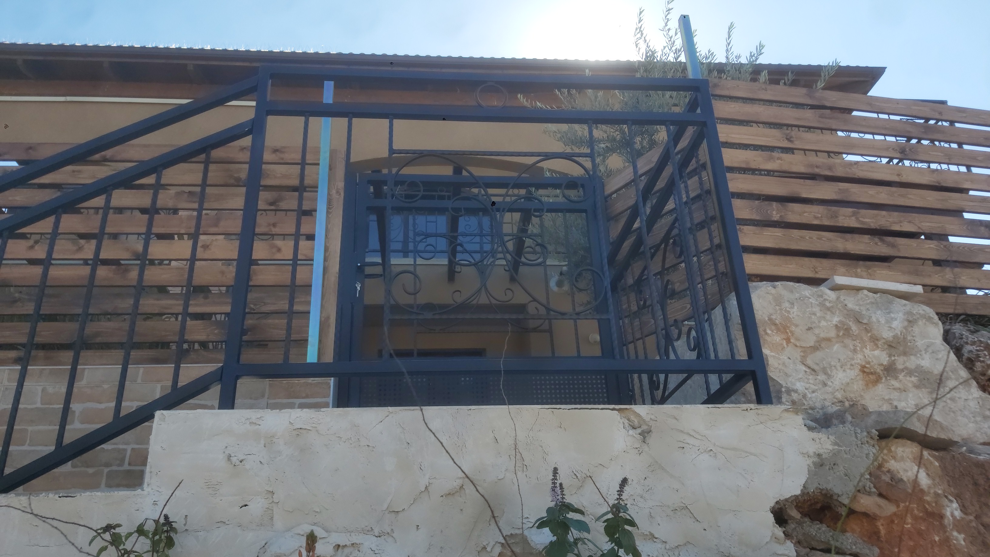 שיפוץ כללי בבית ובחוץ