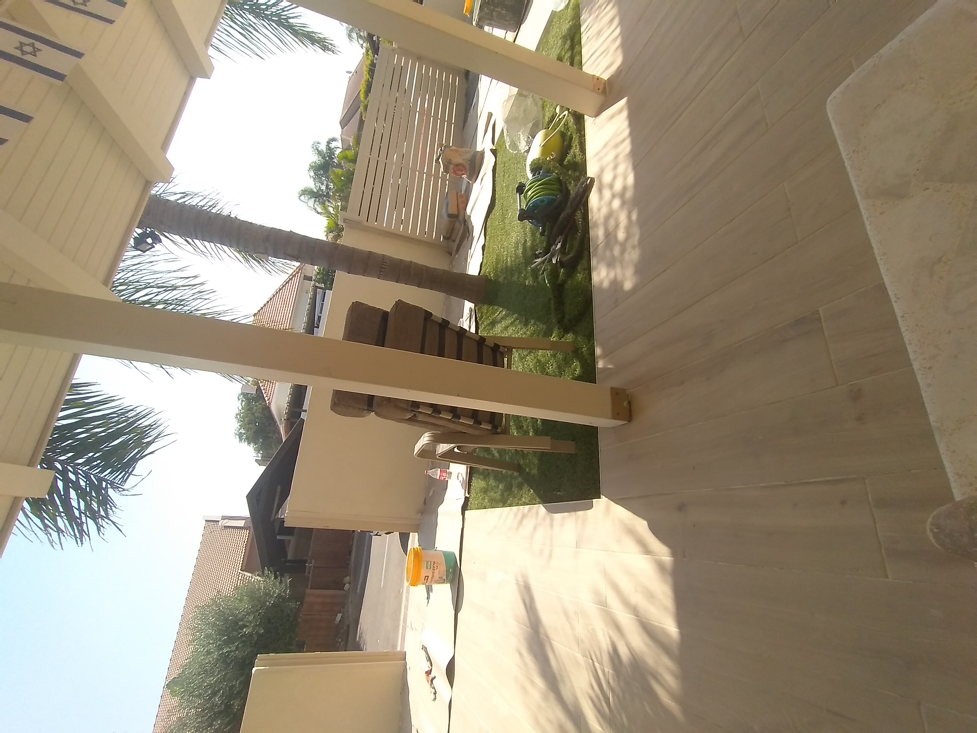 טייח ושליכט צבעוני