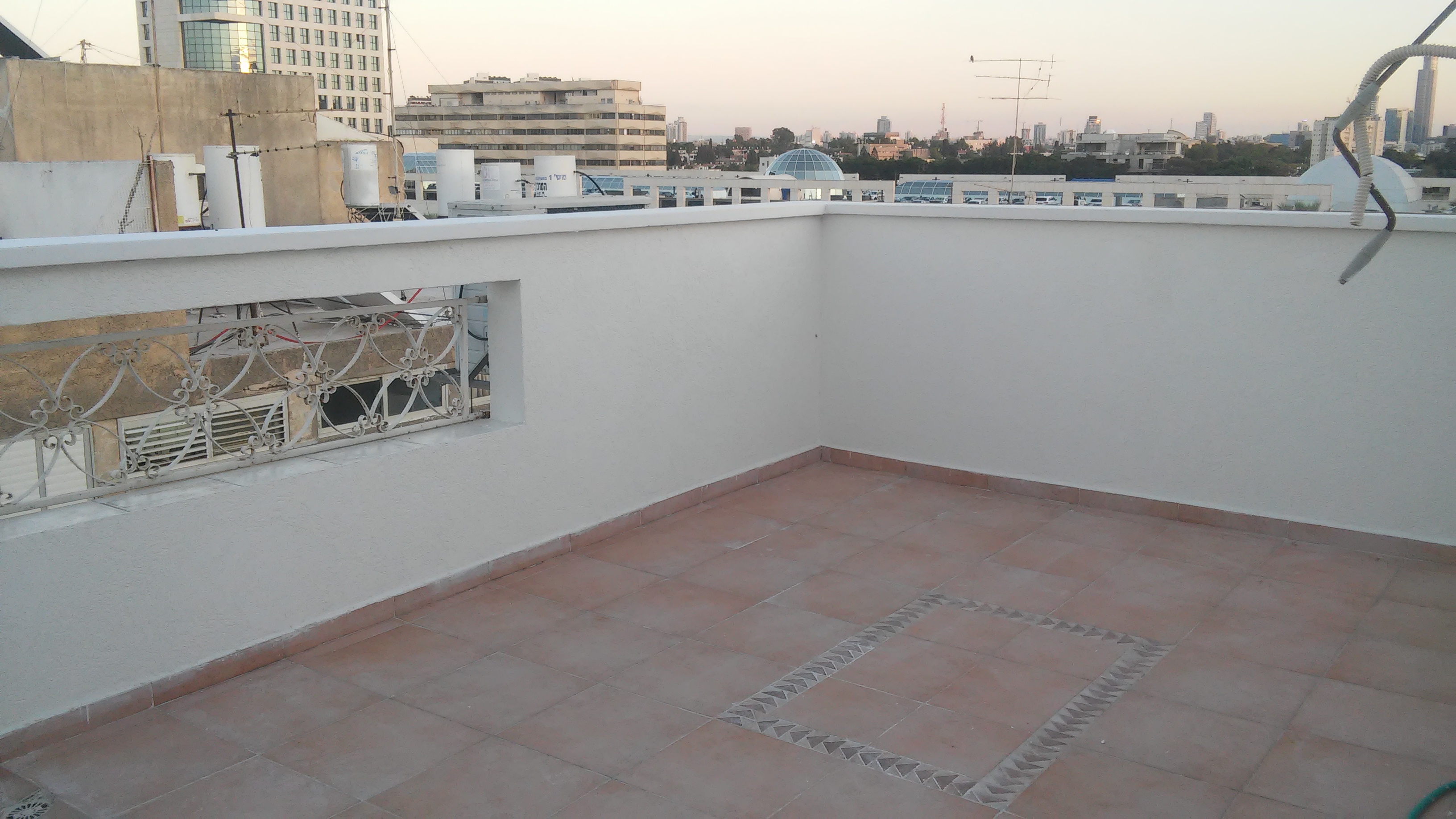 עבודת שיקום ושליכט צבעוני