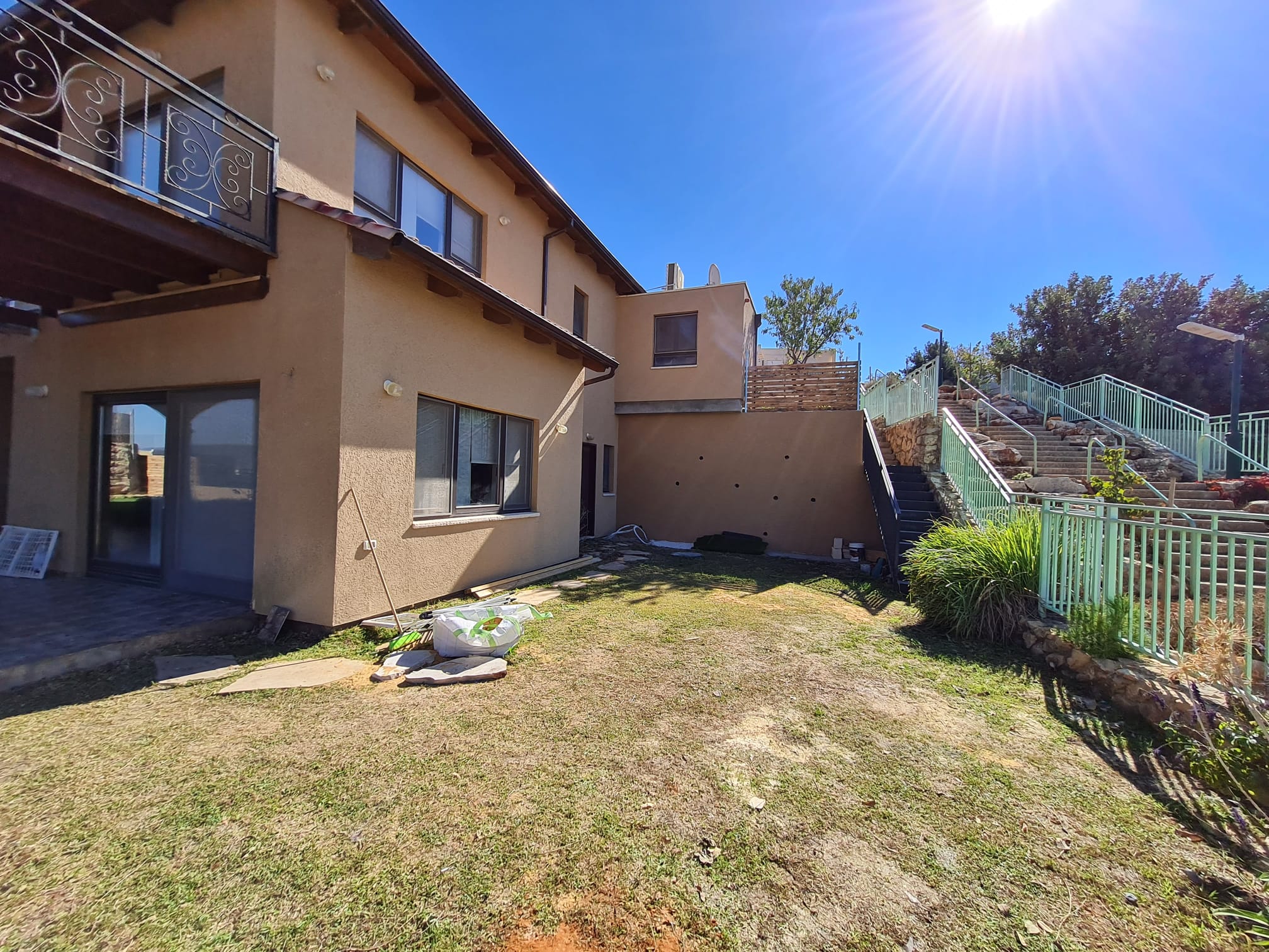 שיפוץ כללי בבית ובחוץ