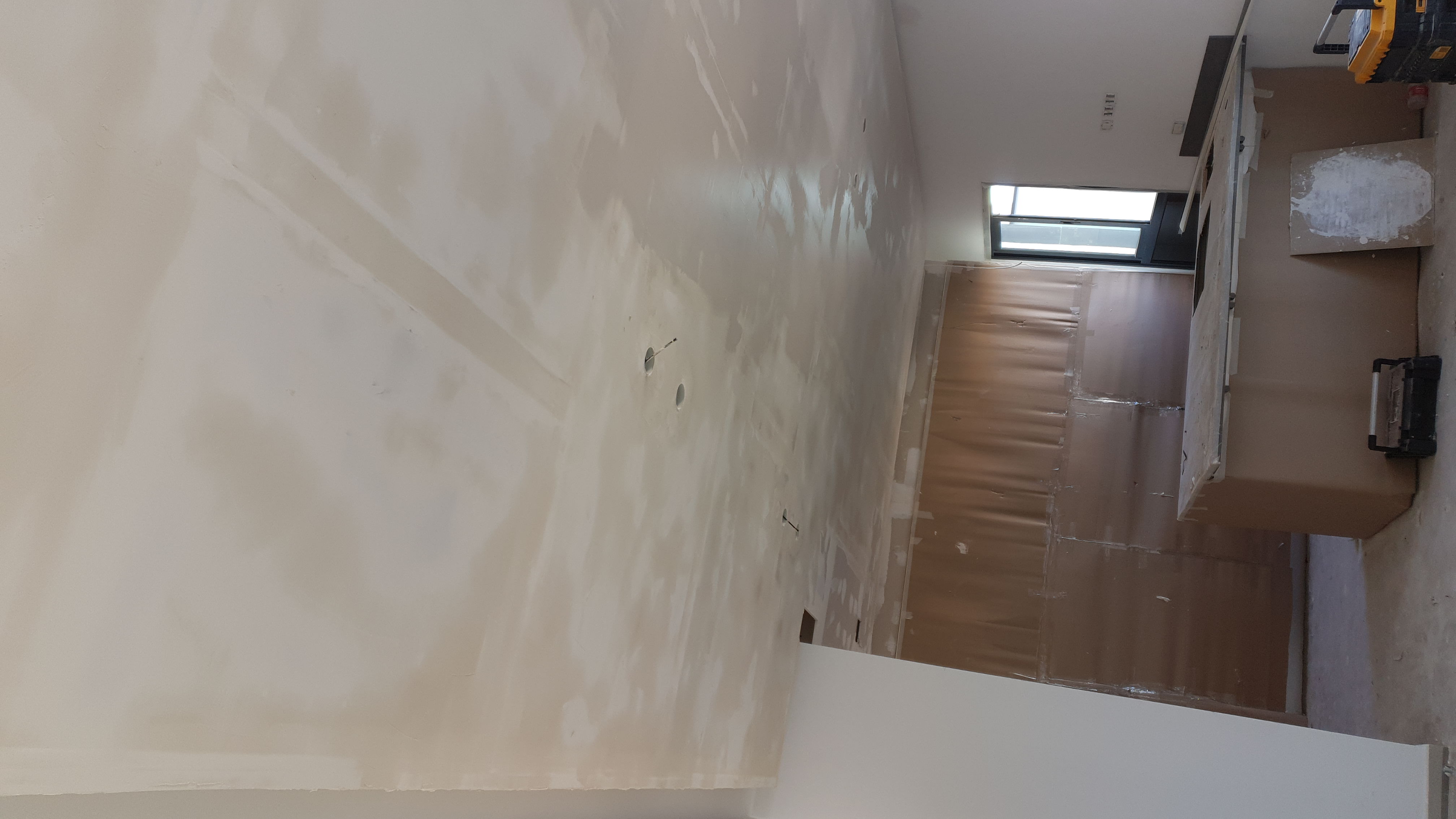 עבודות גבס וחשמל