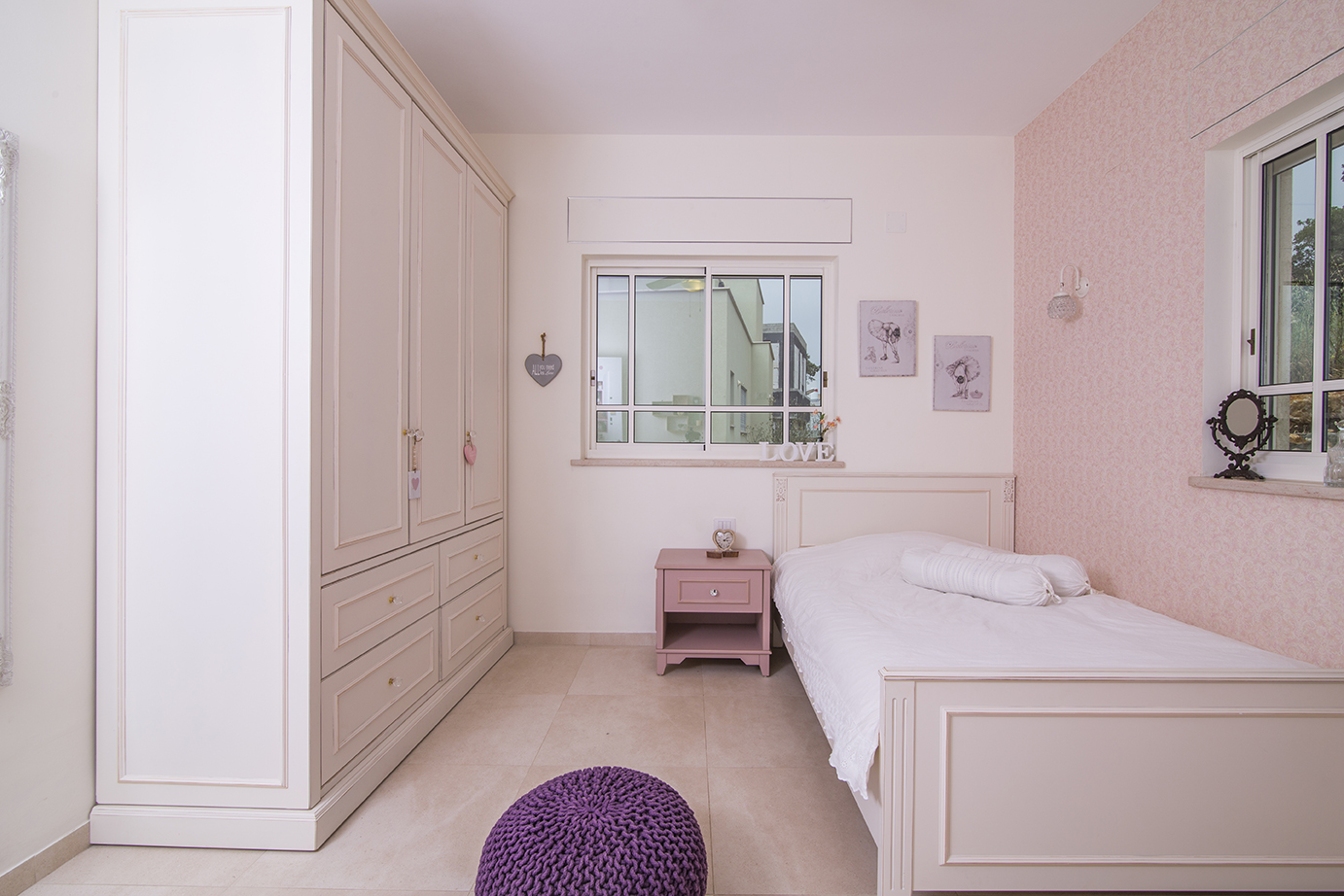 ×××¨ ×©×× × ××××× × ××¨××. 