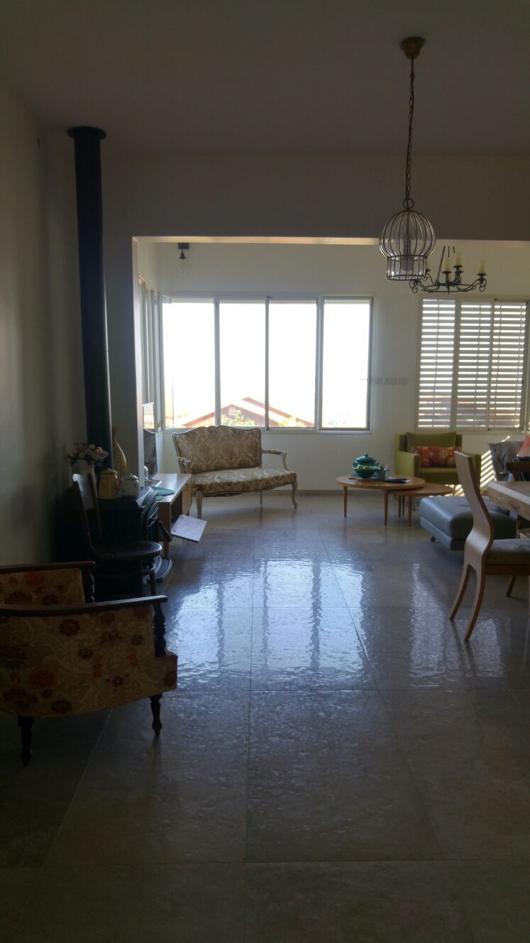 שיפוץ כללי ותוספת בניה קלה