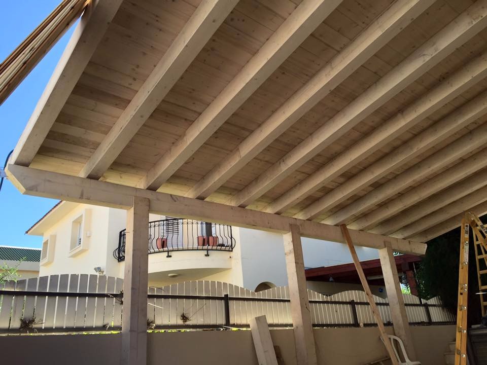 צילום מעבודה של חנן אטיאס