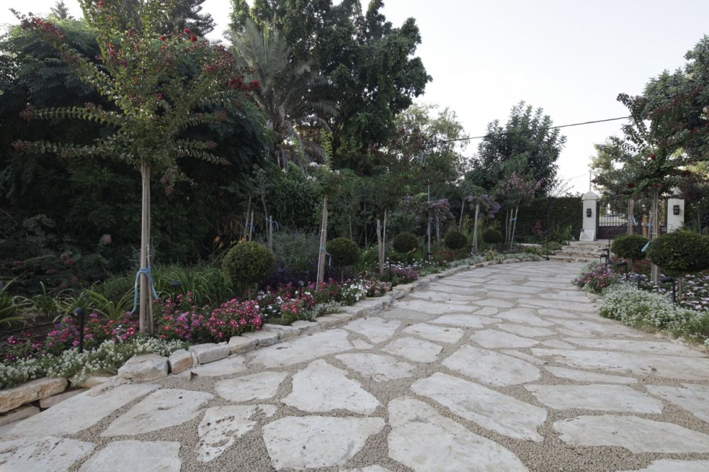 גינה במושב נחלים