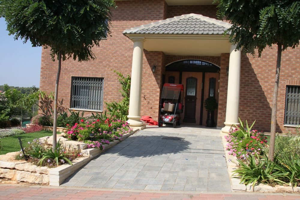 גינה במפלסים שונים