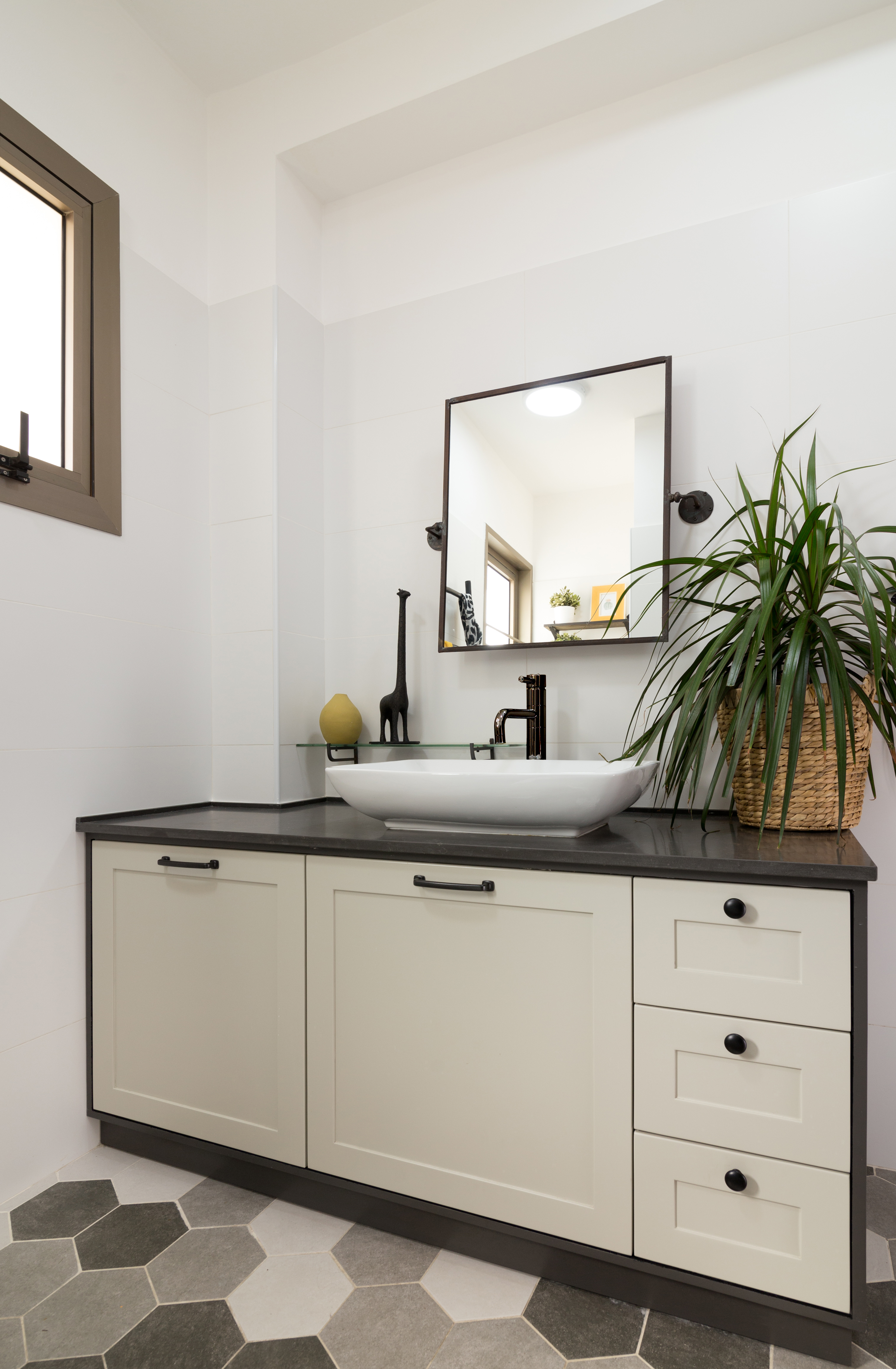 ××¨×× ××××¨ ××©××© ×©×××¨.