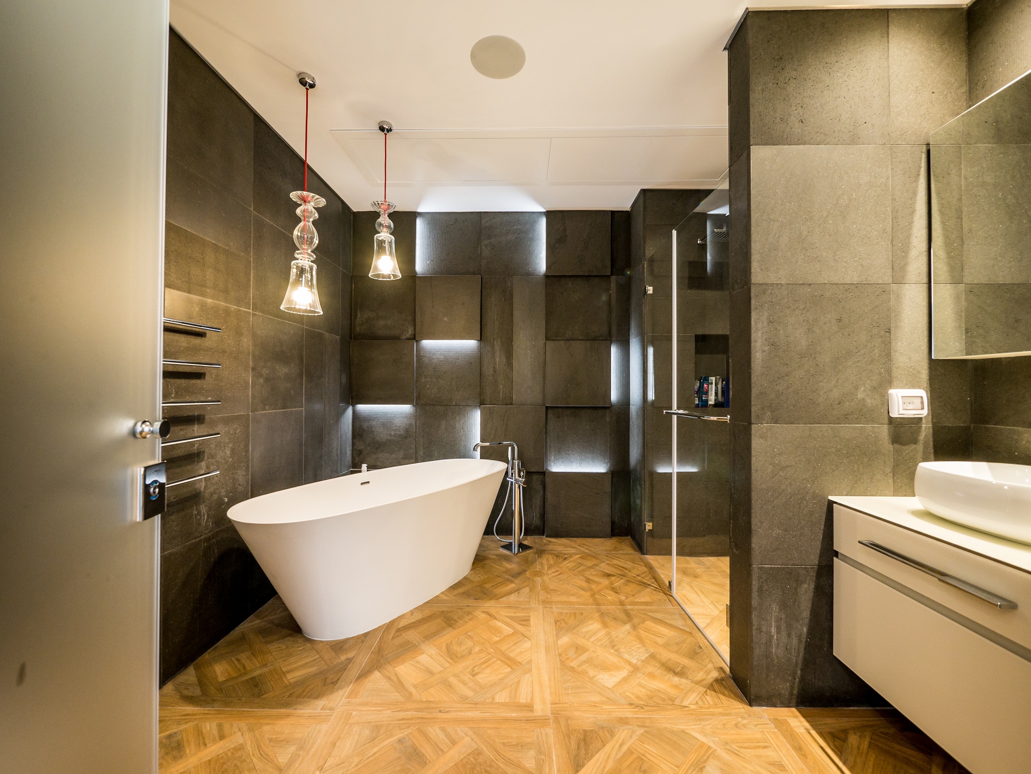 ×××¨ ××××××.