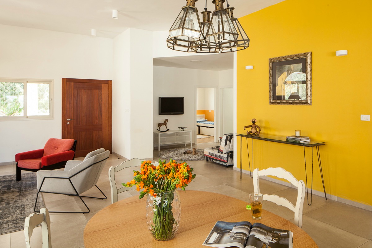 ×§××¨ ××¦××¢ ××¨××.