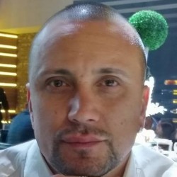 שרון הרוש - קבלן שיפוצים , תמונת פנים