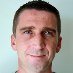 דימיטרי קוסטנקוב - קבלן שיפוצים , תמונת פנים