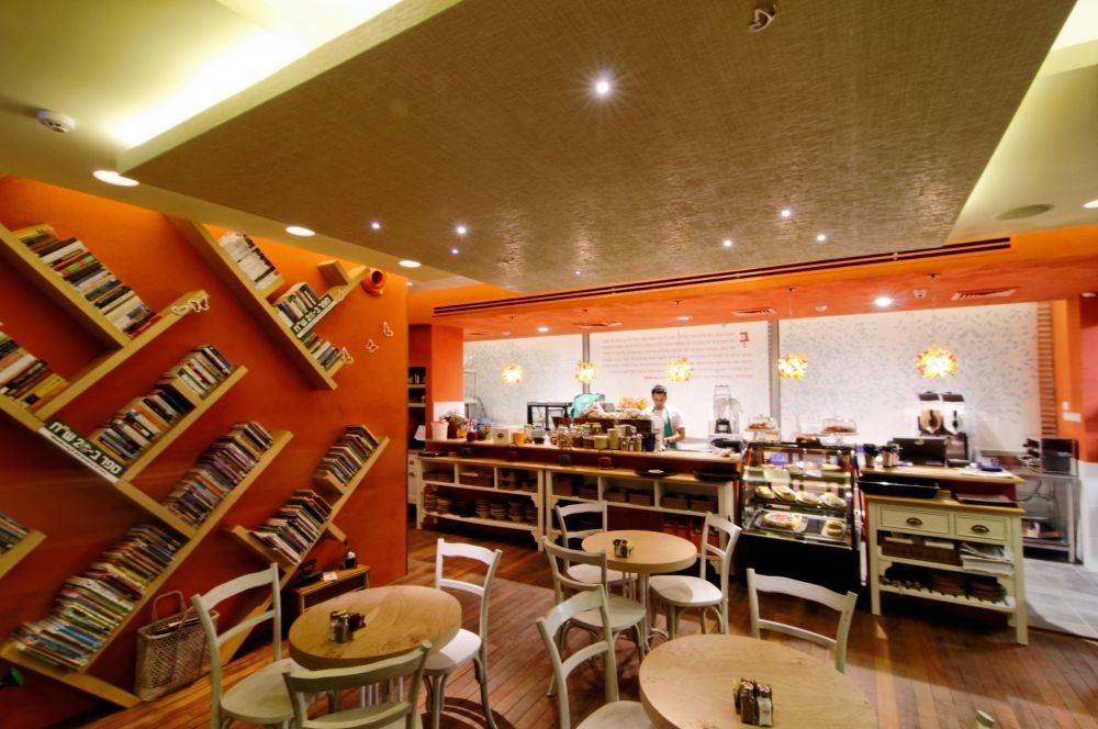 קפה גן סיפור