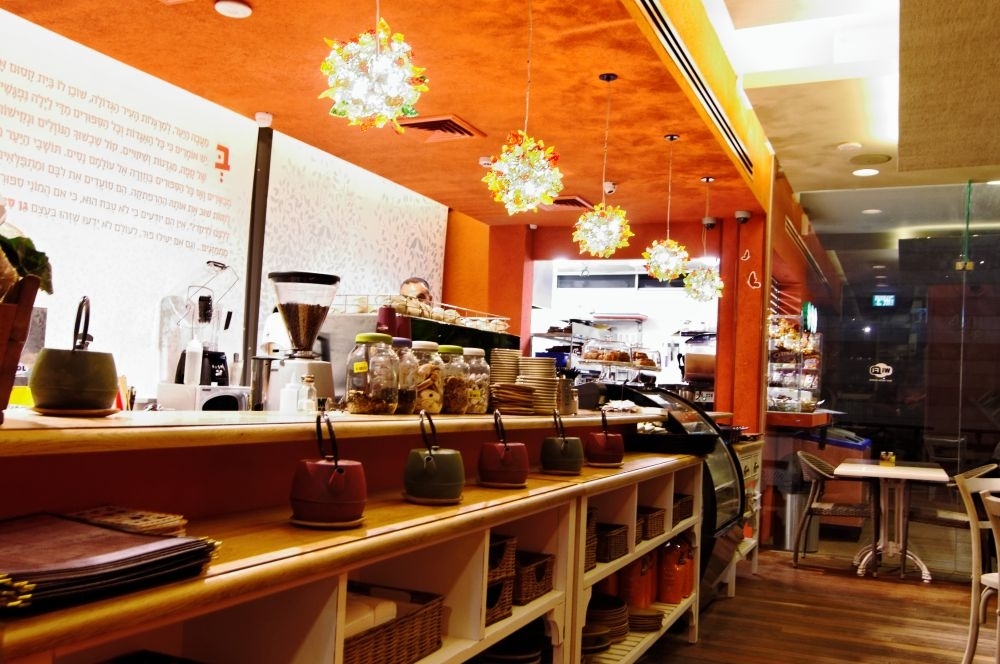 קפה גן סיפור