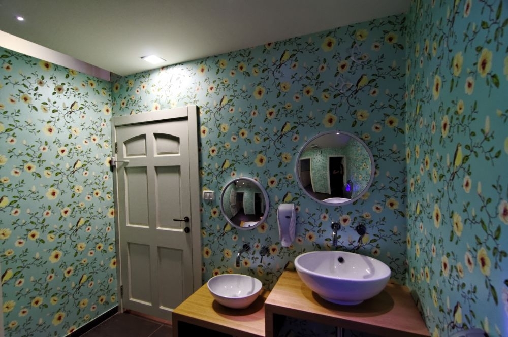 קפה גן סיפור