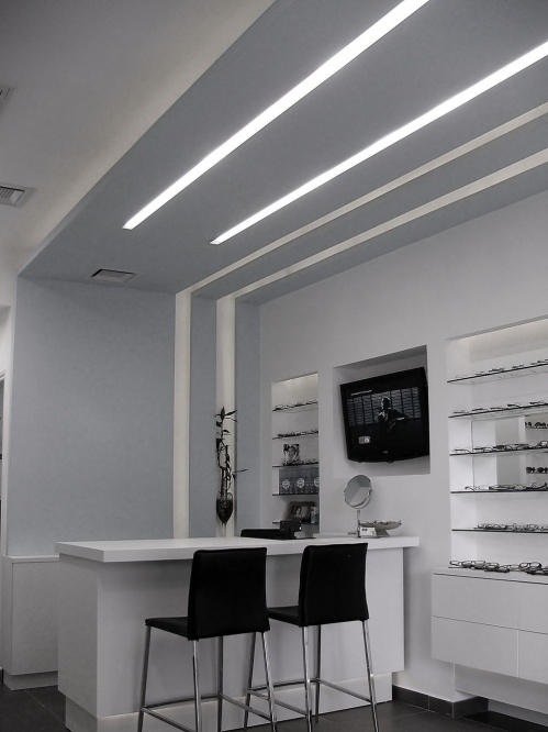 חנות אופטיקה