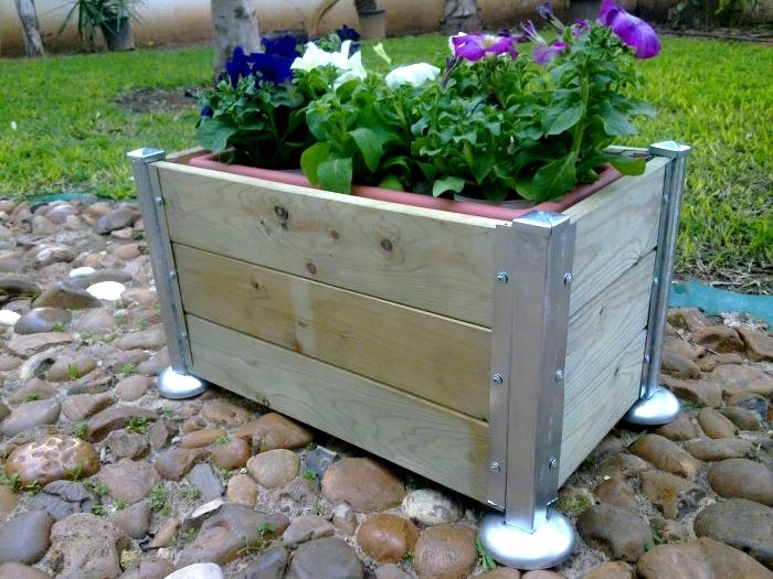 עבודות יד מעץ ומתכת