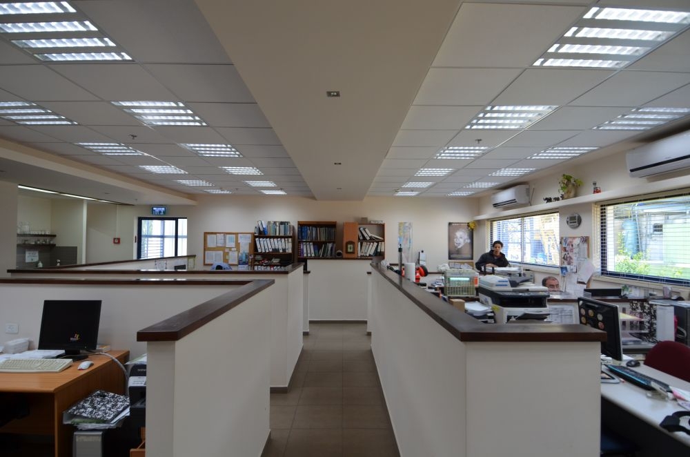 משרדי מפעל ארומור