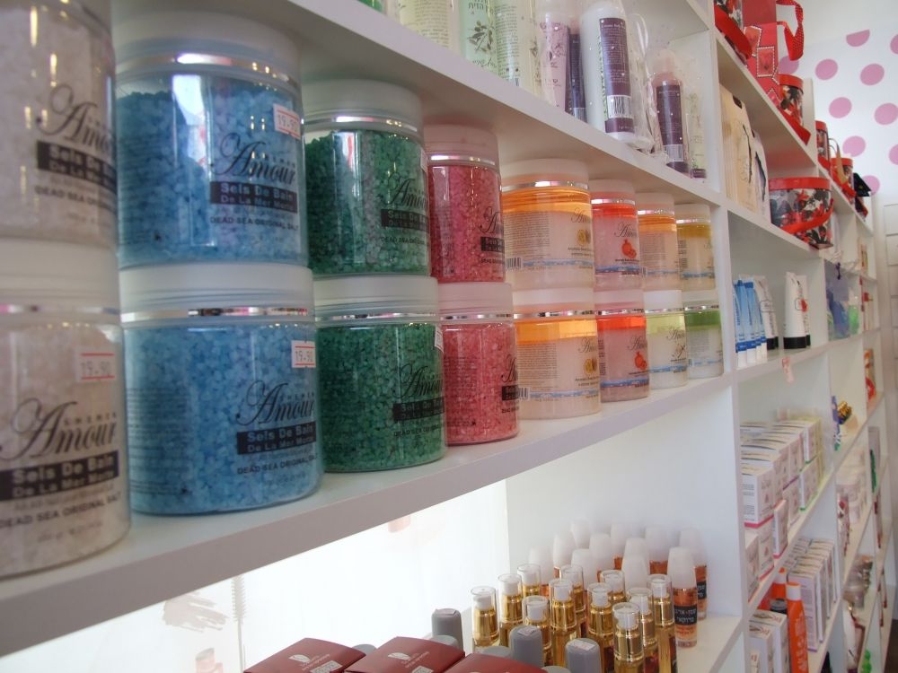 חנות קוסמטיקה The Beauty Shop