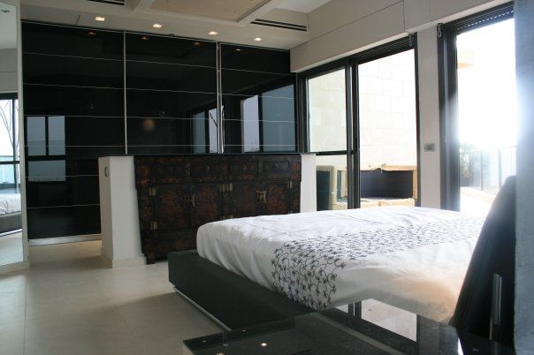 תכנון ועיצוב פנטהאוז עם בריכה על גג