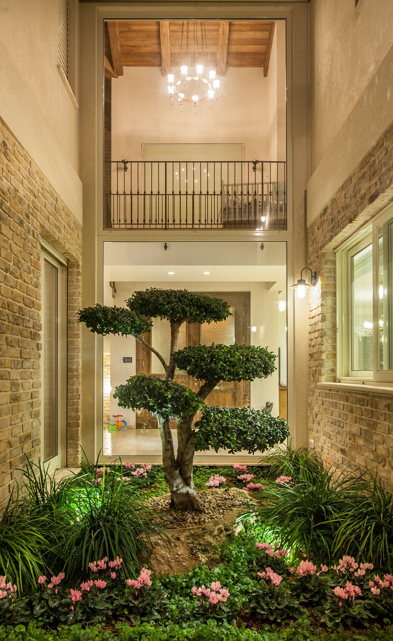 ×××£ ×ª×××¨× ×× ×××× ×¢× ×××©× ×©×××¦×¨ ××¤×§× ××¨×××.