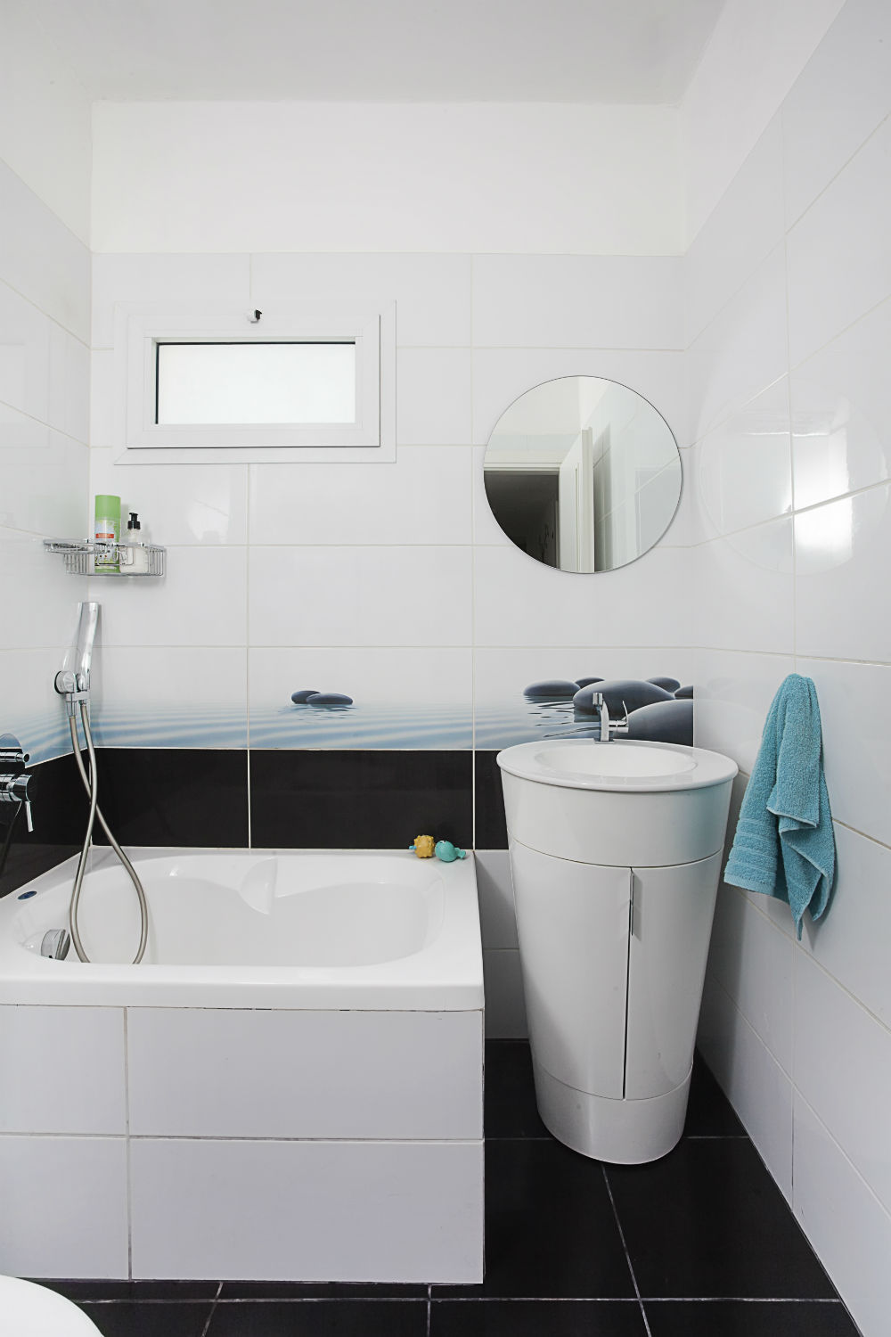 ×××××¨× ×¨×××¢× ×××§×××ª ××××××. 