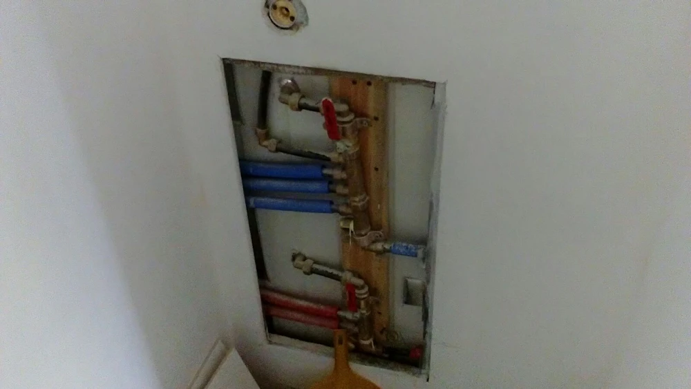 צינורות אינסטלציה. 