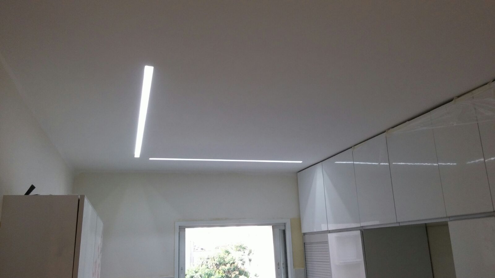 שיפוץ אמבטיות וסלון