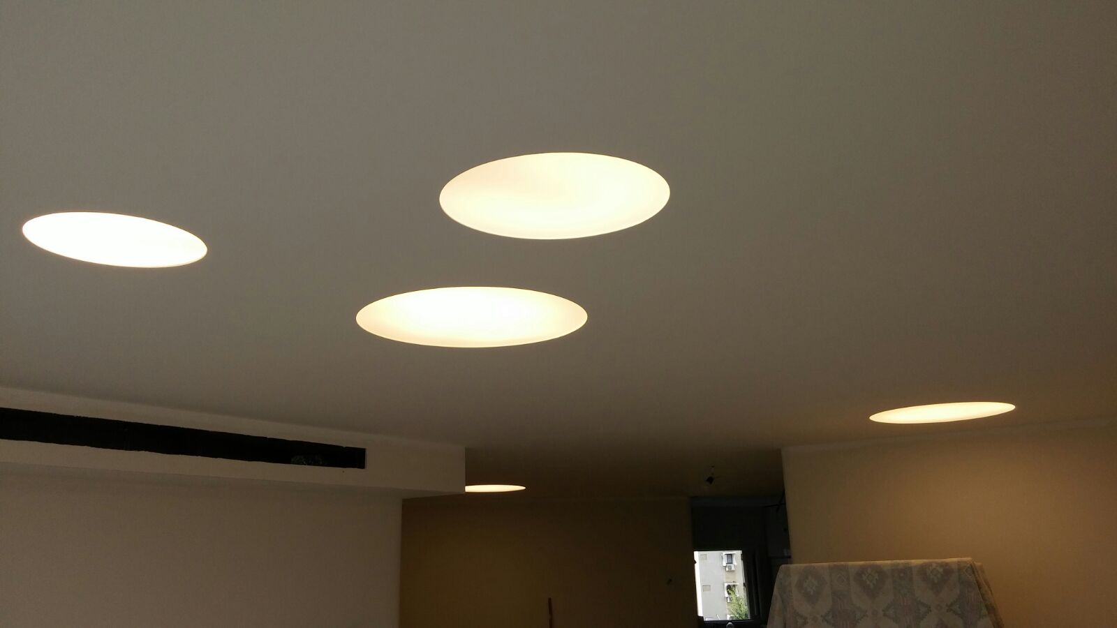 שיפוץ אמבטיות וסלון