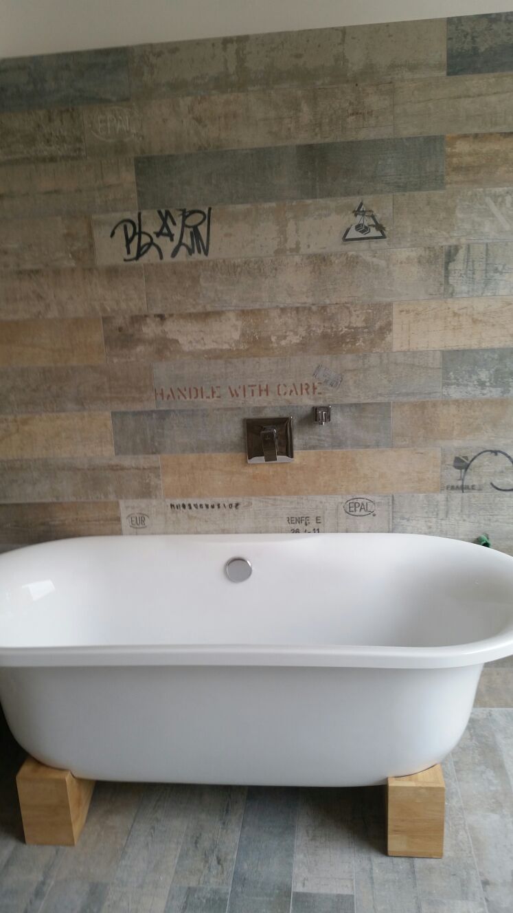 שיפוץ אמבטיות וסלון