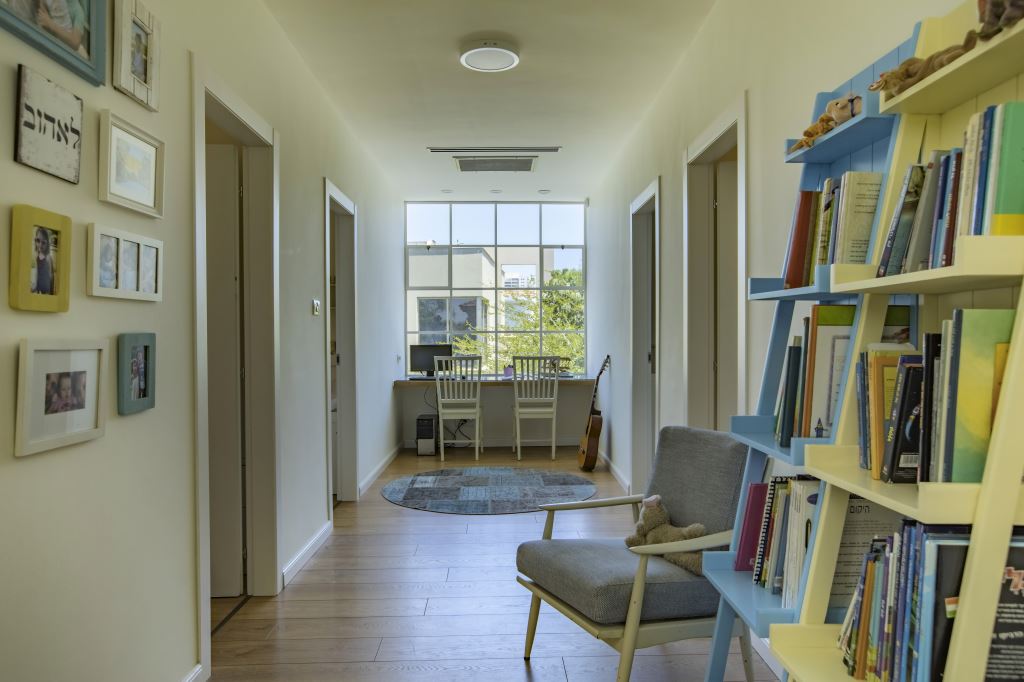 ×××××× ××× ××××¨×× ××©××©×ª ×××©××§