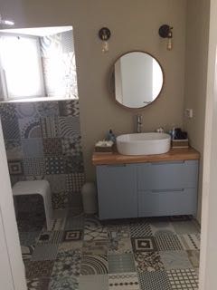 שיפוץ כללי בדירה ותוספת בניה על הגג.