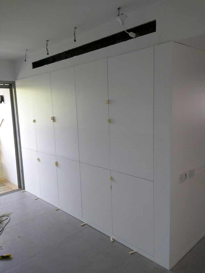 תוספת בניה על הגג ושיפוץ כללי בבית