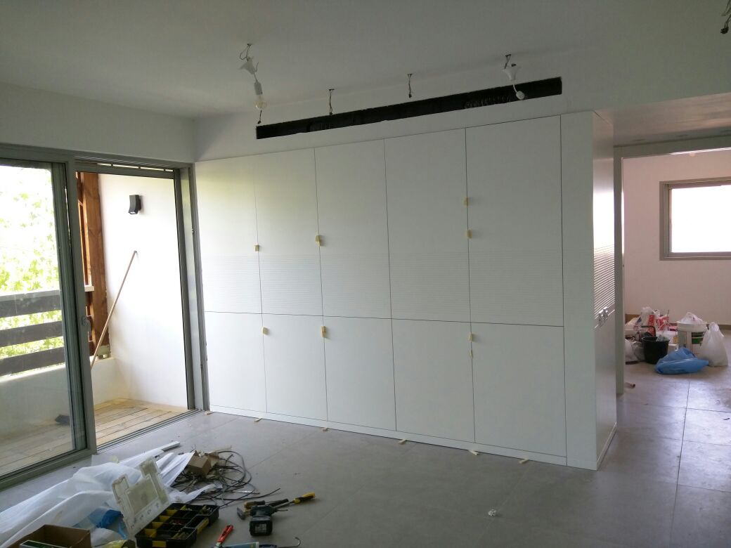 תוספת בניה על הגג ושיפוץ כללי בבית