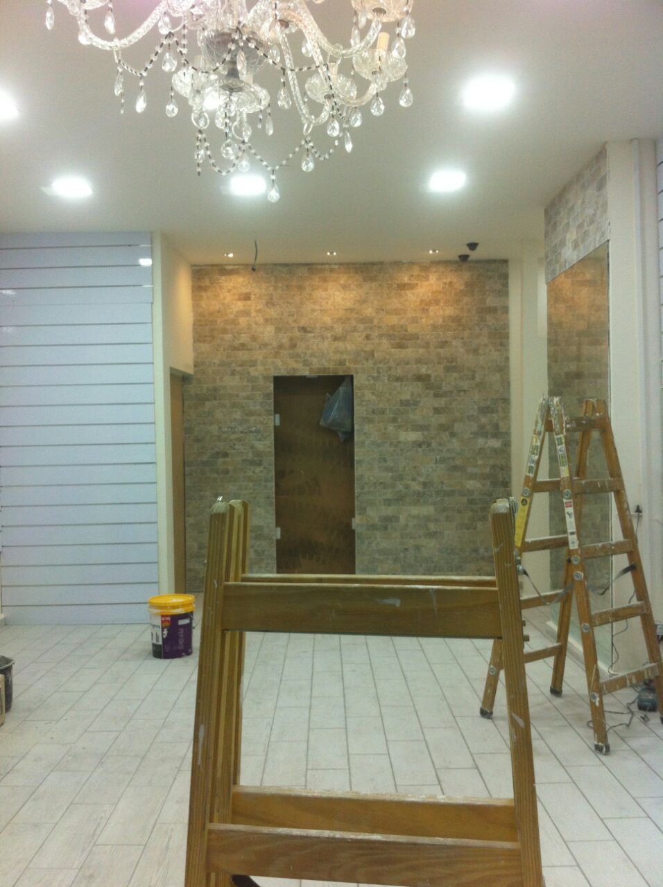 שיפוץ חנות בגדים