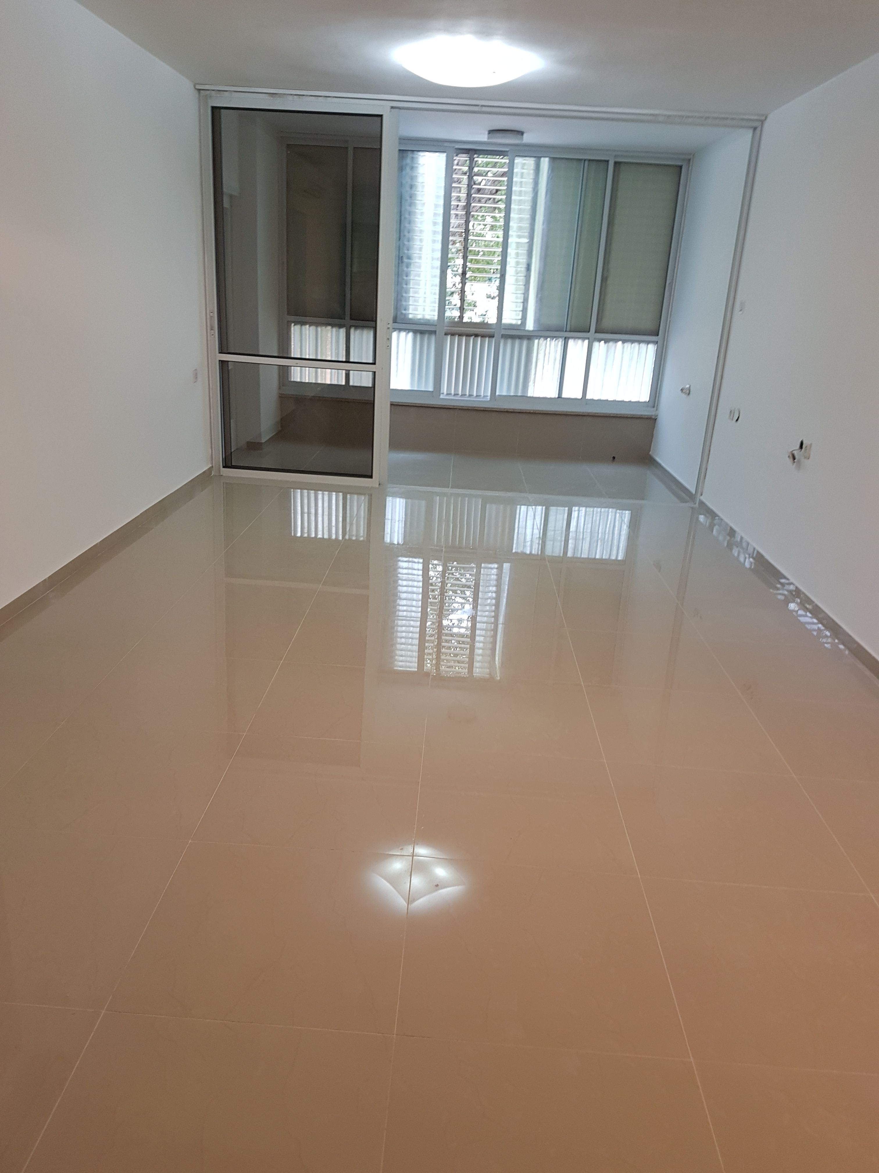 שיפוץ קוסמטי לדירה